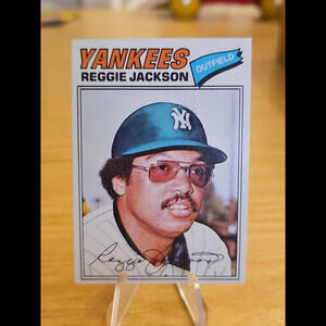 VINTAGE 1977 Topps Baseball #10 Reggie Jackson NM YANKEES